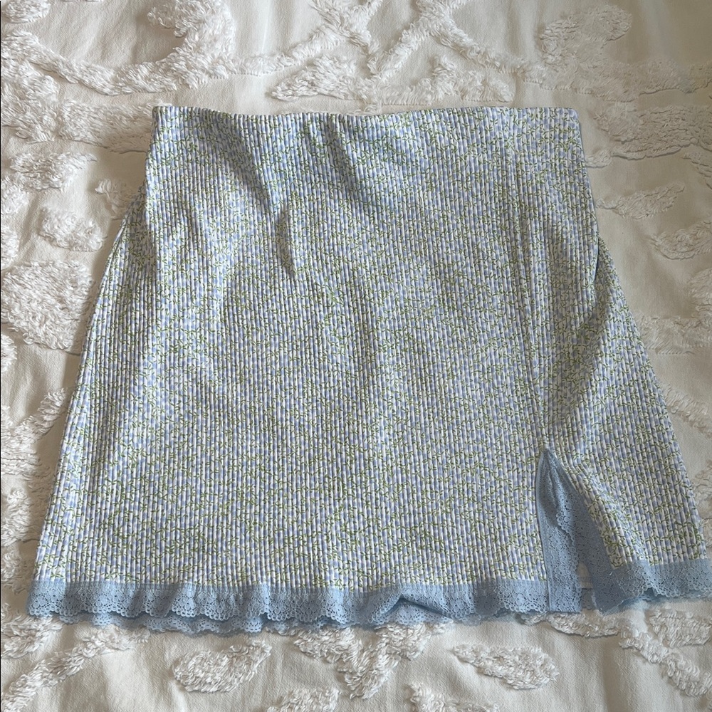 mini skirt
